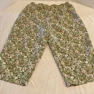 BonWorth Leaf Patterned Pants in Green and Cream Capri Size L